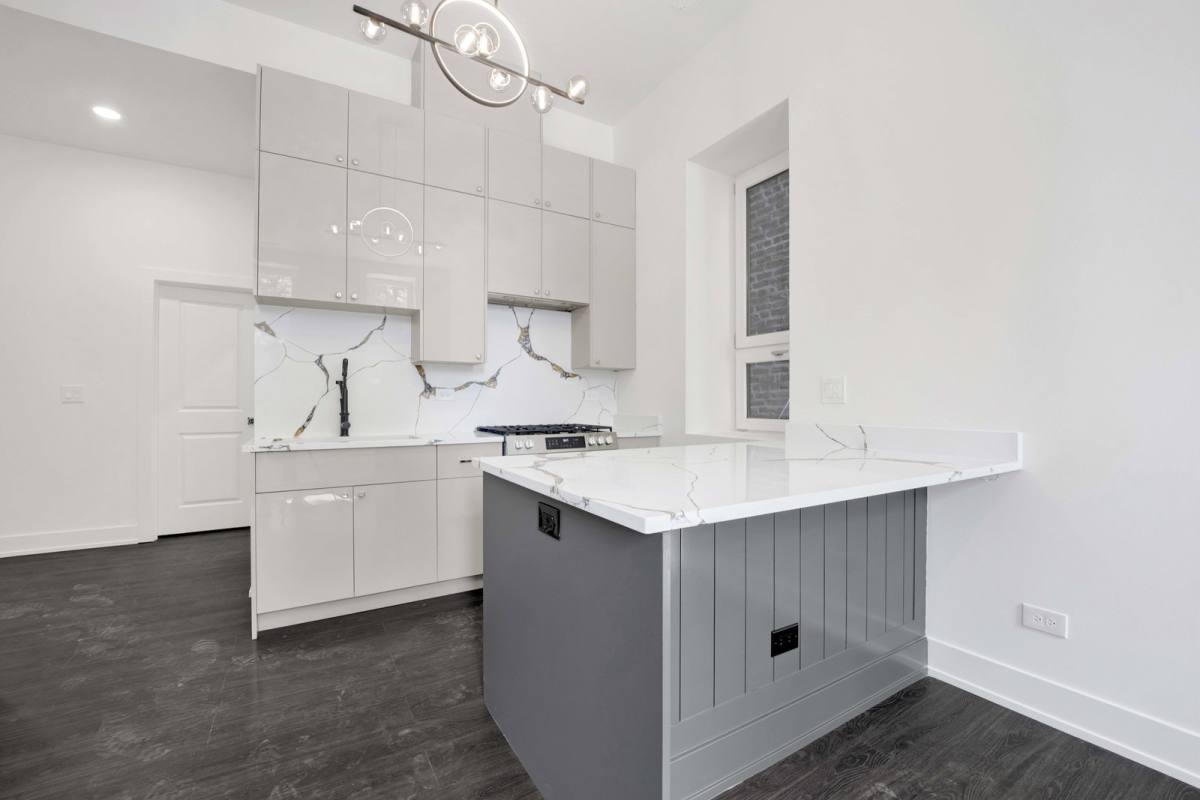 Apartment for rent at 1814 S Throop St #G, Chicago, IL 60608