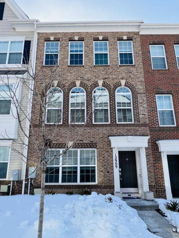 Townhouse for rent at 12909 Brickyard Blvd, Beltsville, MD 20705