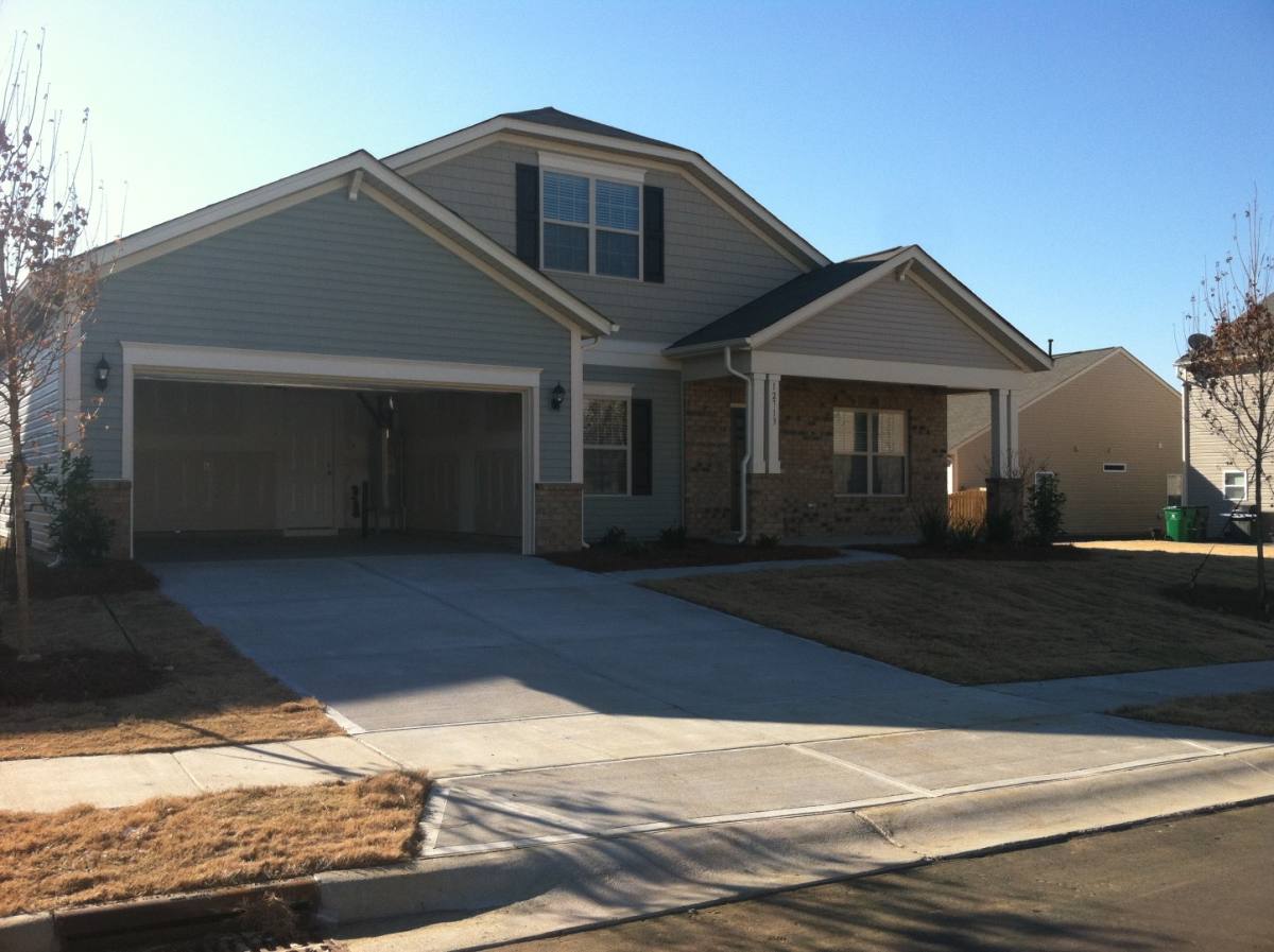 House for rent at 12713 Wither Steel Court #HUNTINGTON Forest, Charlotte, NC 28273