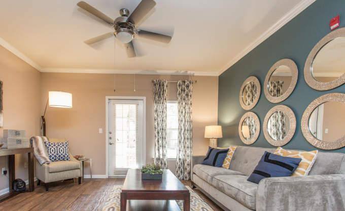 Apartment for rent at 2840 Shadowbriar Dr, Houston, TX 77077