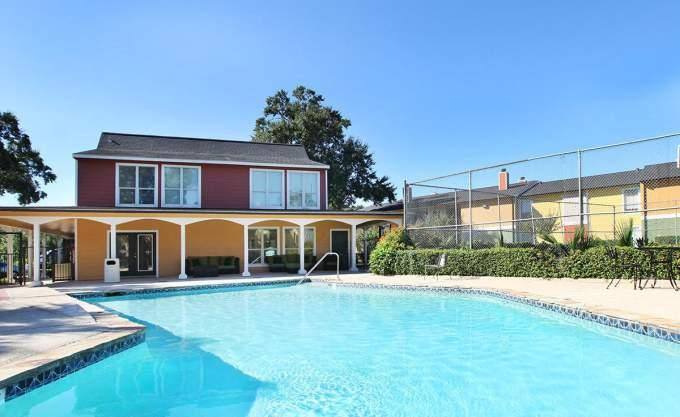 Apartment for rent at 411 Highland Cross Dr, Houston, TX 77073