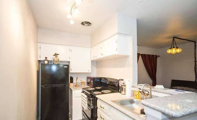 Apartment for rent at 915 Silber Rd, Houston, TX 77024