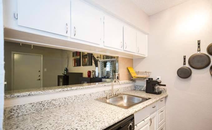 Apartment for rent at 915 Silber Rd, Houston, TX 77024