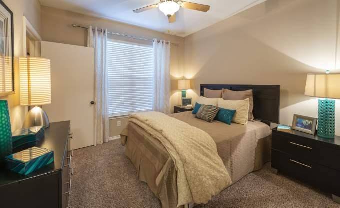Apartment for rent at 12430 Oxford Park Dr, Houston, TX 77082