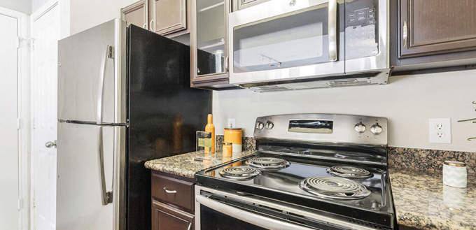 Apartment for rent at 2500 Old Farm Rd, Houston, TX 77063