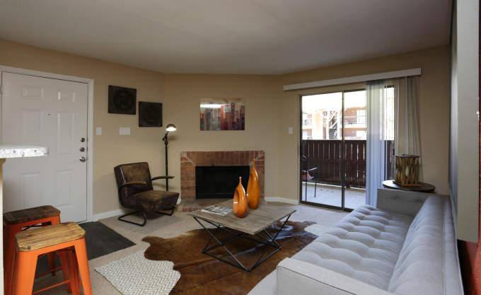Apartment for rent at 695 Pineloch Dr, Webster, TX 77598
