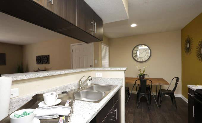 Apartment for rent at 695 Pineloch Dr, Webster, TX 77598