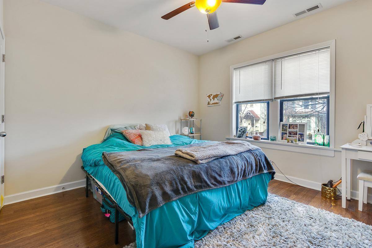 Apartment for rent at 1829 W Leland #1, Chicago, IL 60640