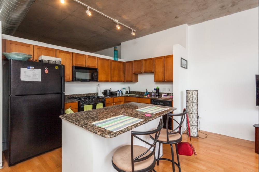 Condo for rent at 1000 N Kingsbury Ave #104, Chicago, IL 60610