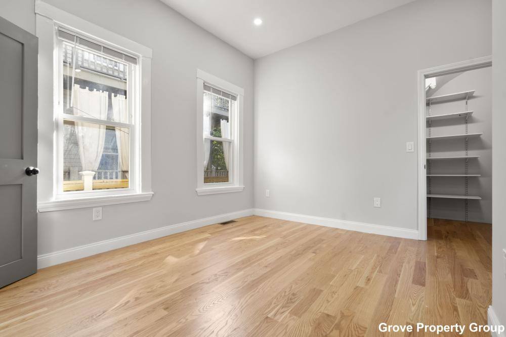 Apartment for rent at 531 E 5th #1, South Boston, MA 02127