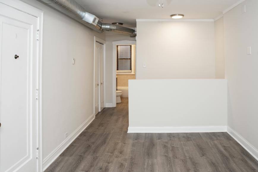 Apartment for rent at 1251 W Henderson #1, Chicago, IL 60657