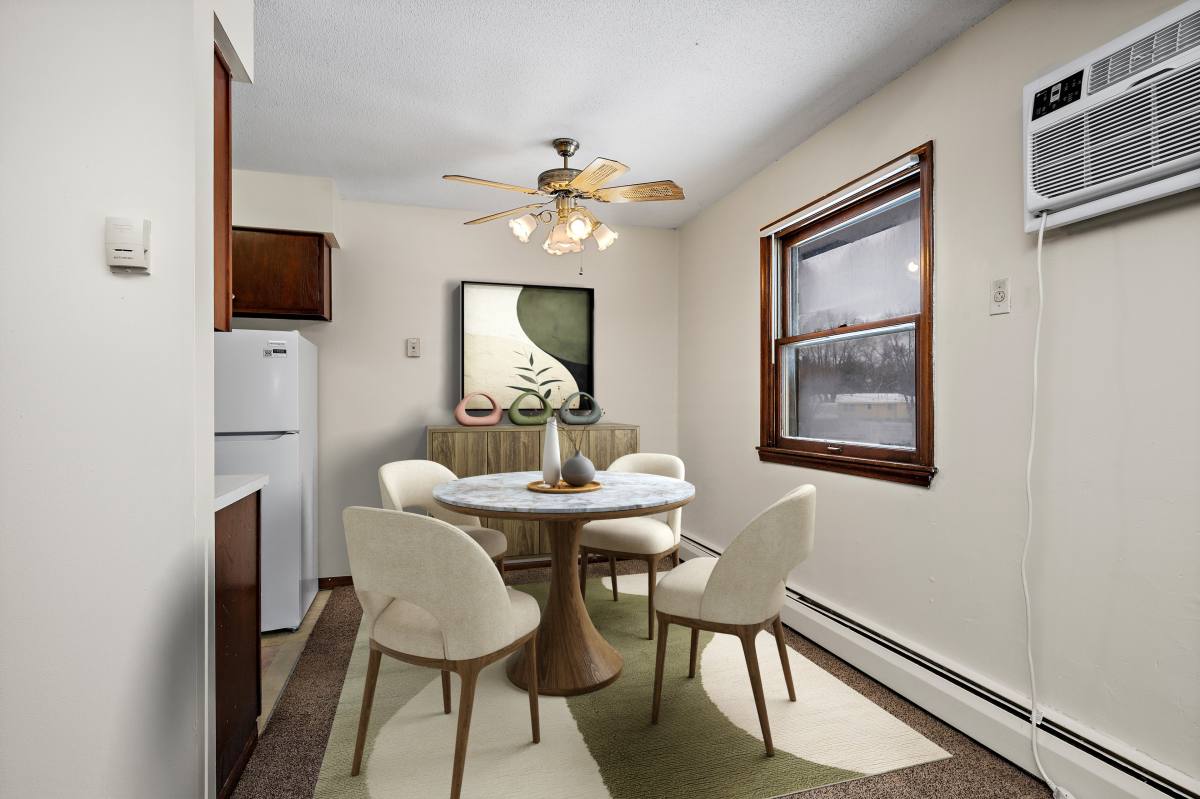 Apartment for rent at Kings Manor, 4309 Rhode Island Ave N, Minneapolis, MN 55428