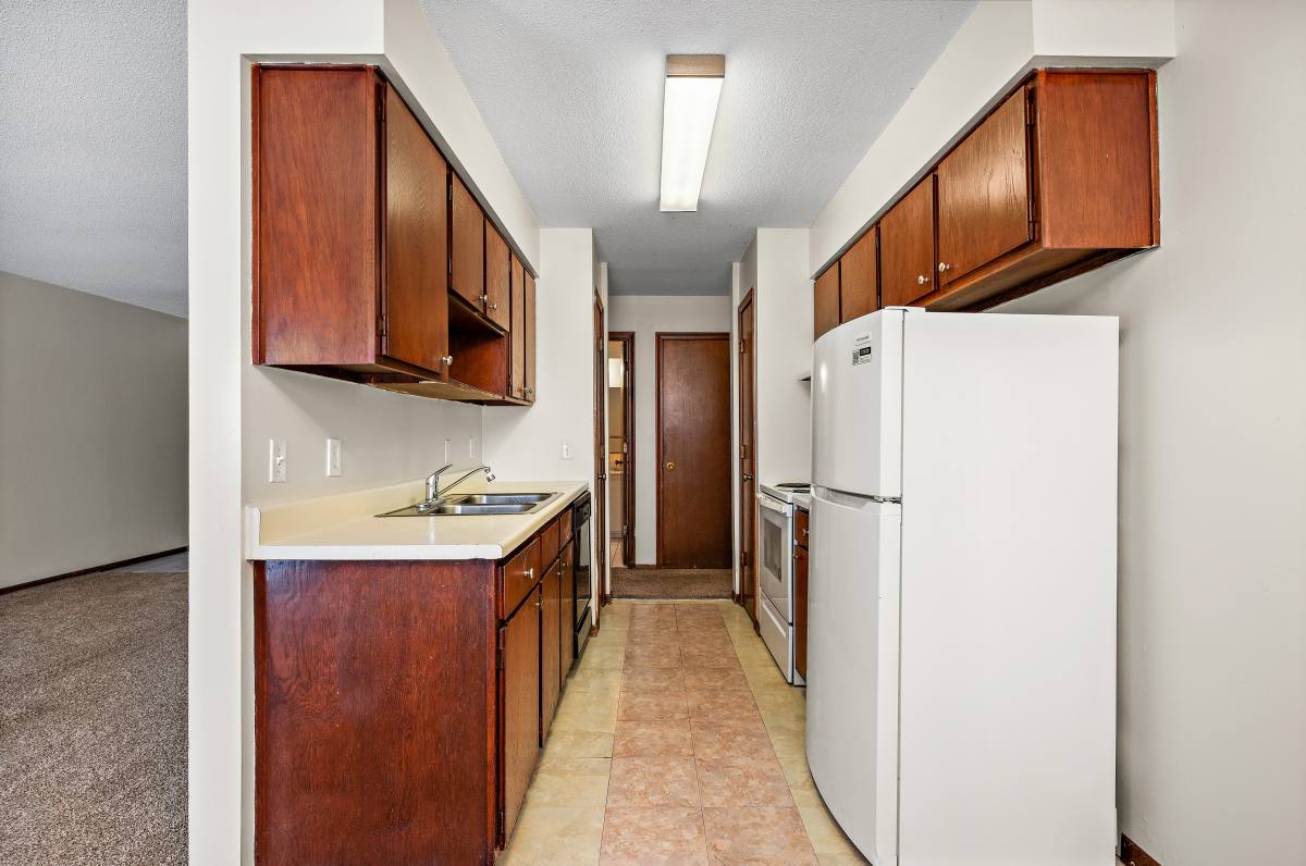 Apartment for rent at Kings Manor, 4309 Rhode Island Ave N, Minneapolis, MN 55428