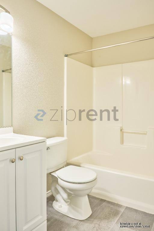 Townhouse for rent at 43 SW 206th Ave, Beaverton, OR 97006
