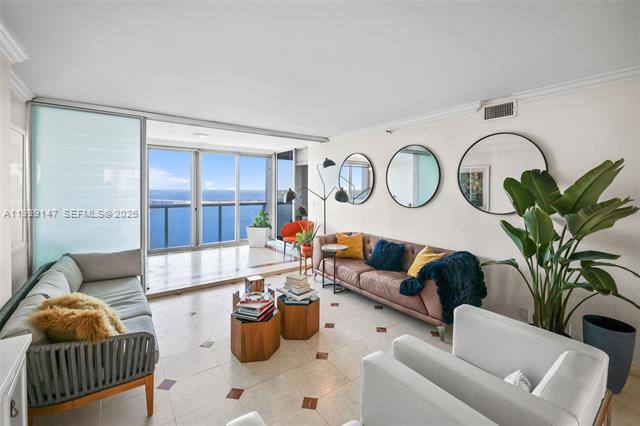 Apartment for rent at 1541 Brickell Ave #A2102, Miami, FL 33129