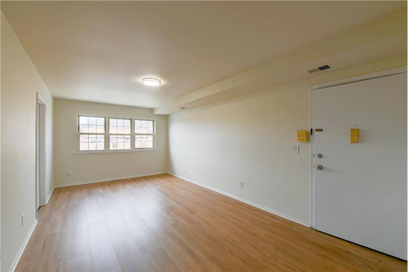 Apartment for rent at 6 College Dr, Edison, NJ 08817
