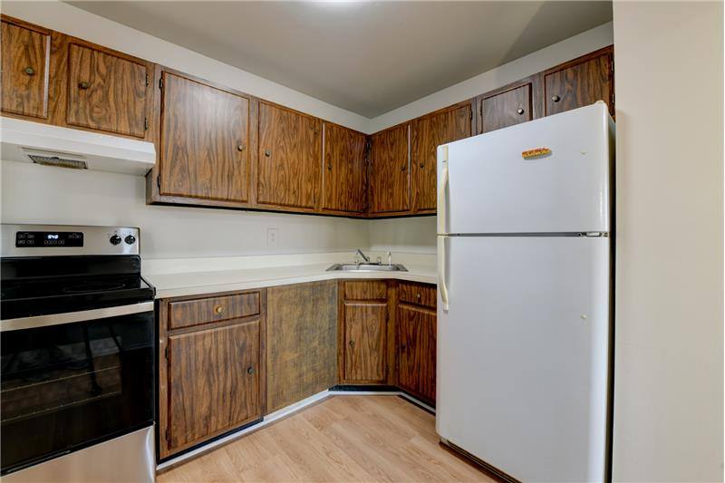 Apartment for rent at 6 College Dr, Edison, NJ 08817