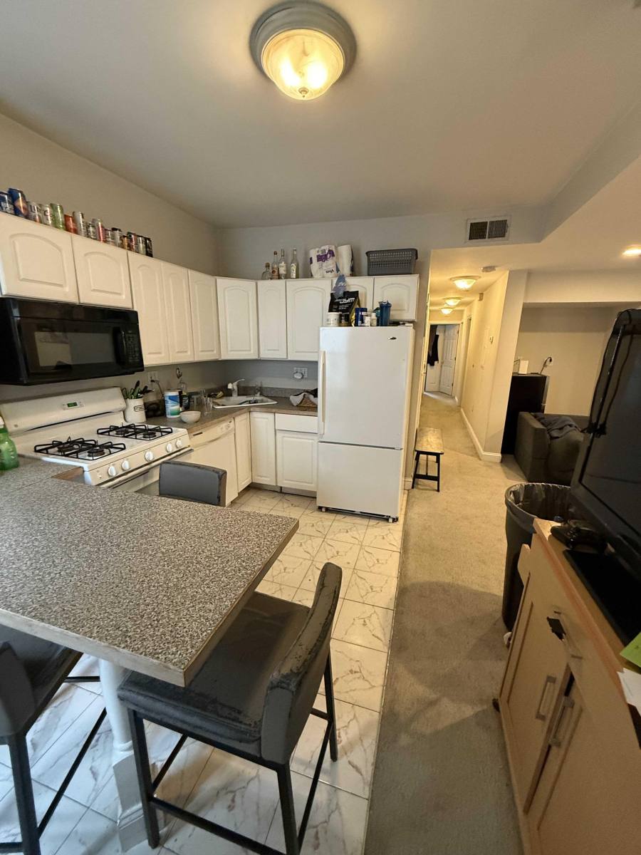 Apartment for rent at 190 L St, South Boston, MA 02127