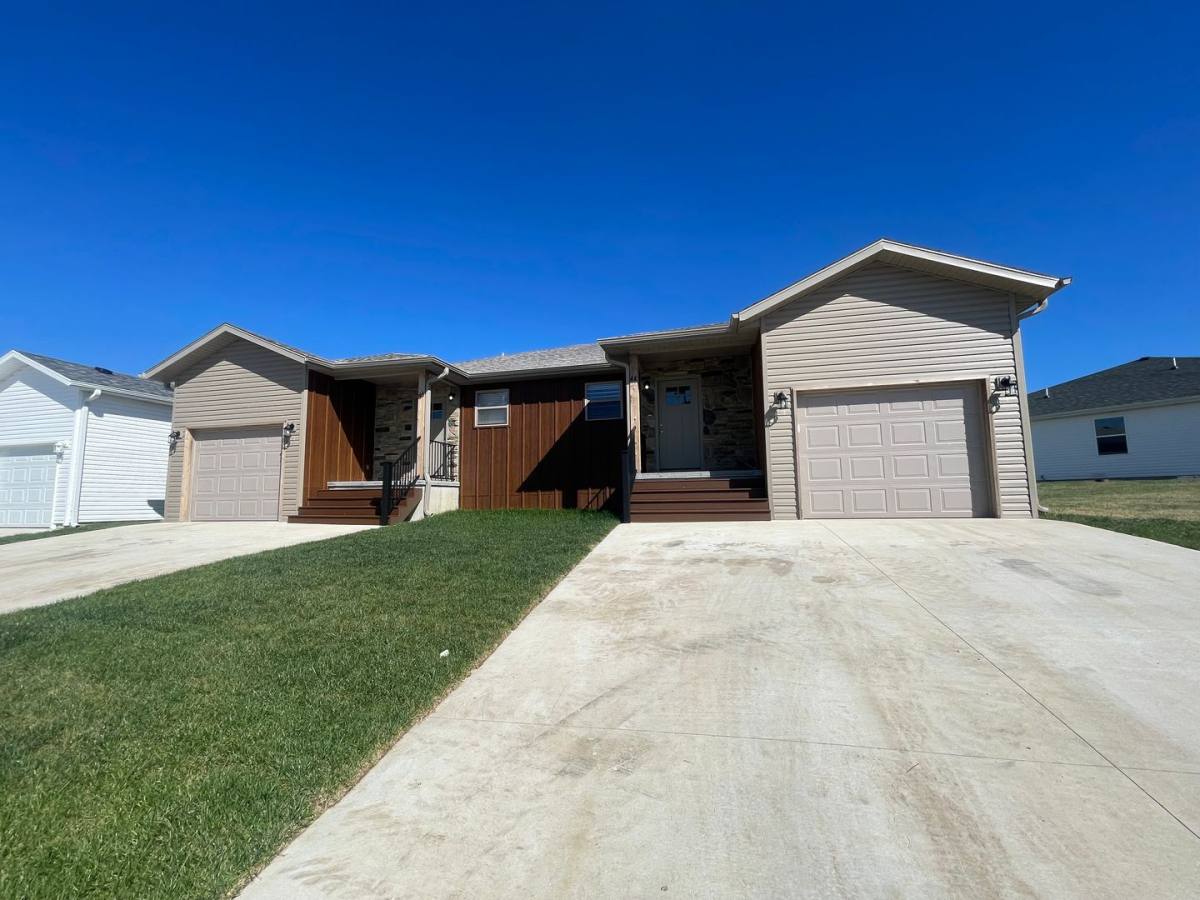 House for rent at 4 C St, Kimberling City, MO 65686