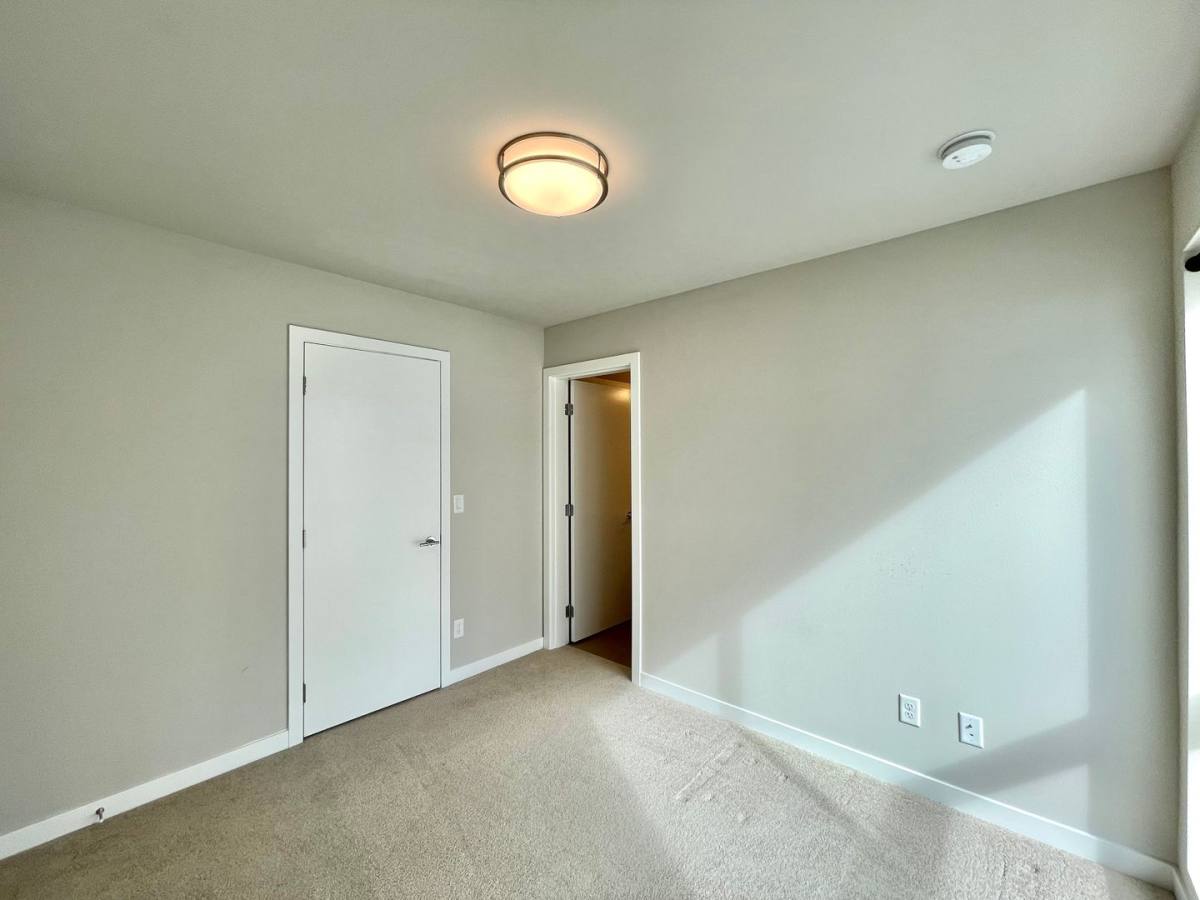 Townhouse for rent at 8602 22nd Place NE, Seattle, WA 98115