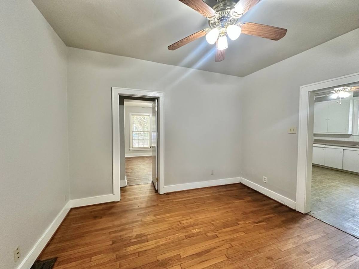 Apartment for rent at 435 S College Ave, Tyler, TX 75702