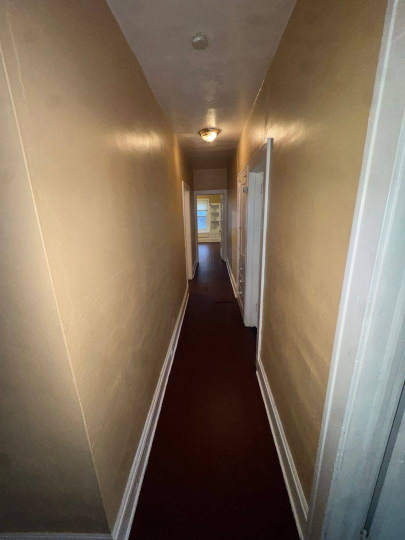Apartment for rent at 1633 Eddington Rd, Cleveland, OH 44118