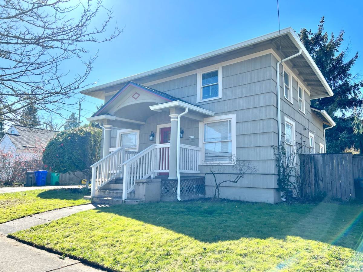 House for rent at 8421 N Fiske Ave, Portland, OR 97203