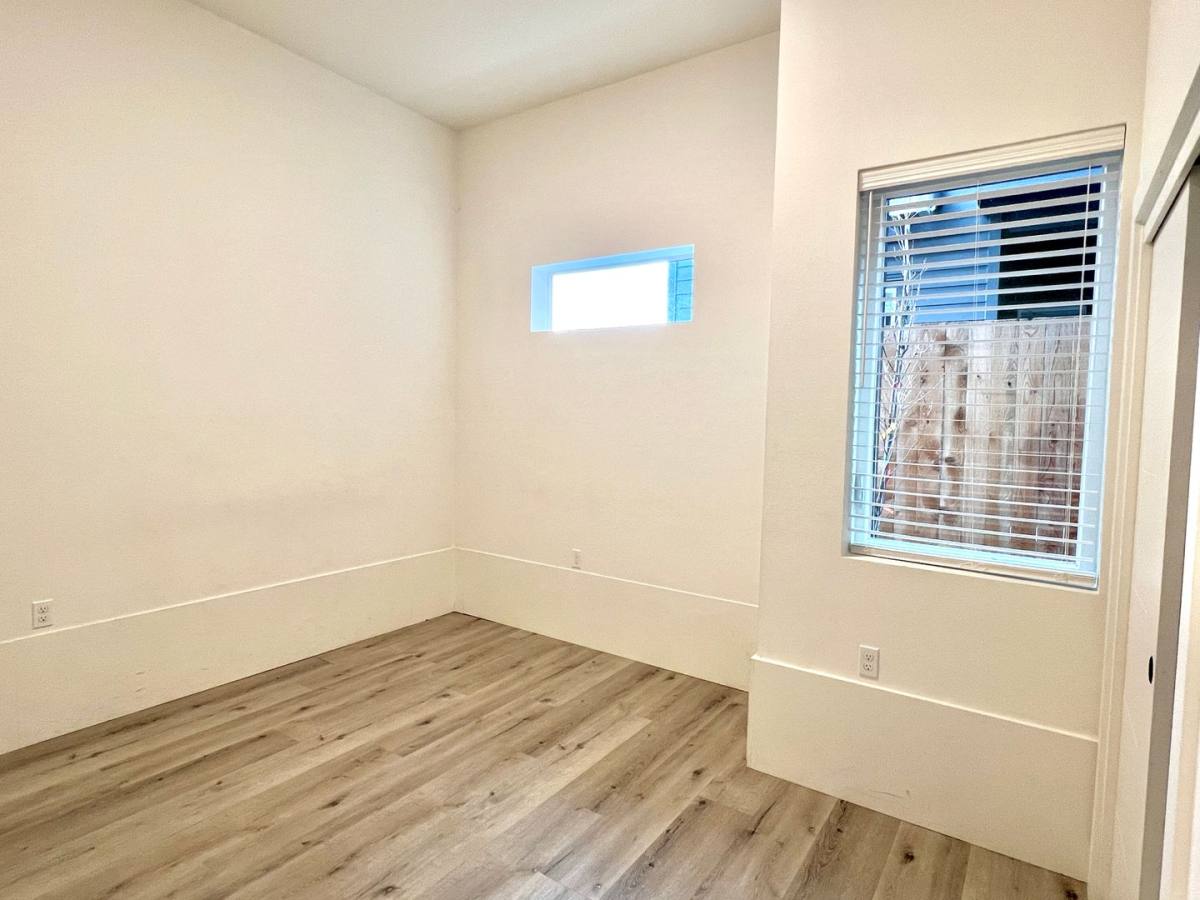 Apartment for rent at 1550 N Buffalo St, Portland, OR 97217