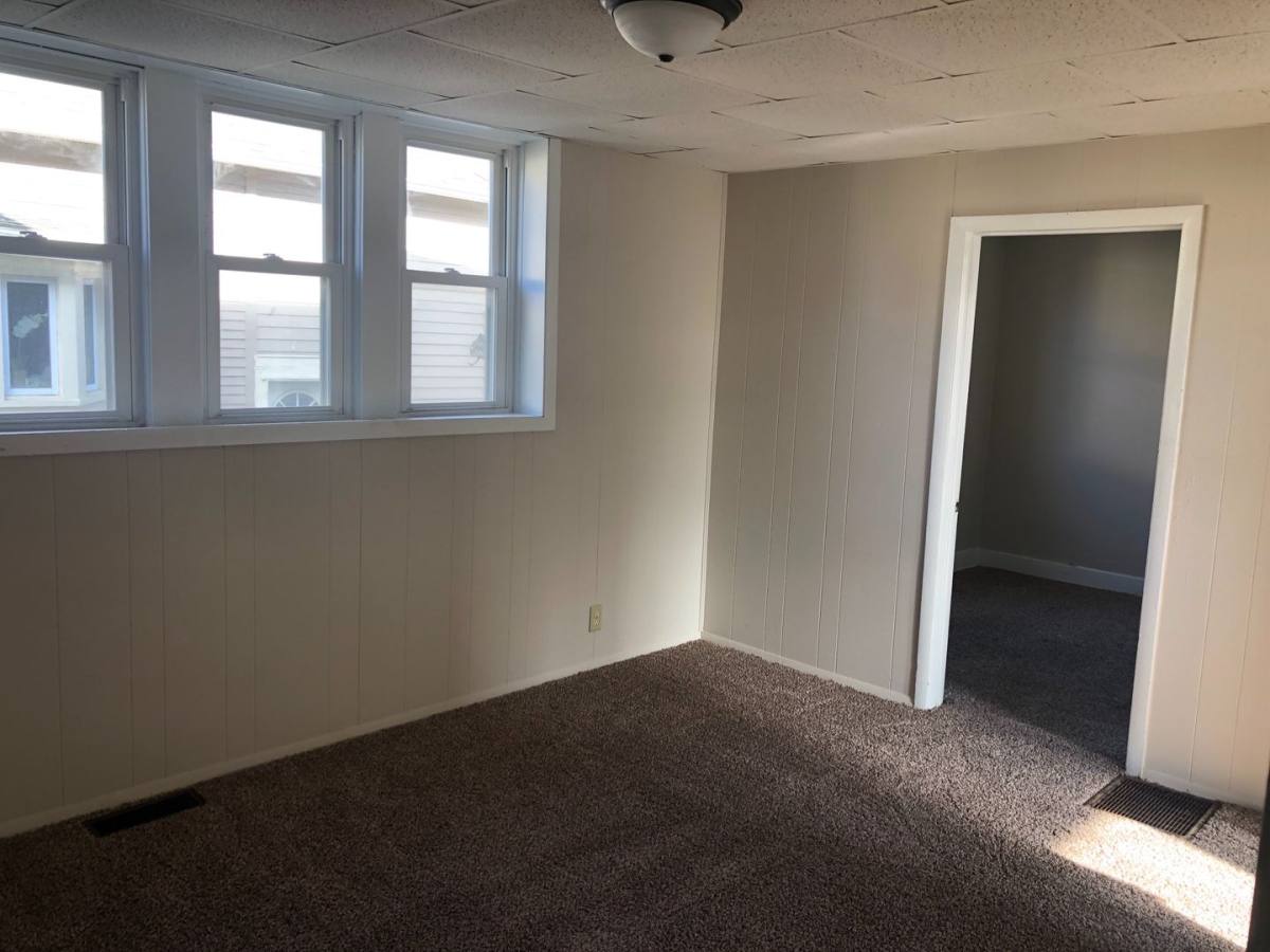 House for rent at 4133 S Lafayette St, Fort Wayne, IN 46806