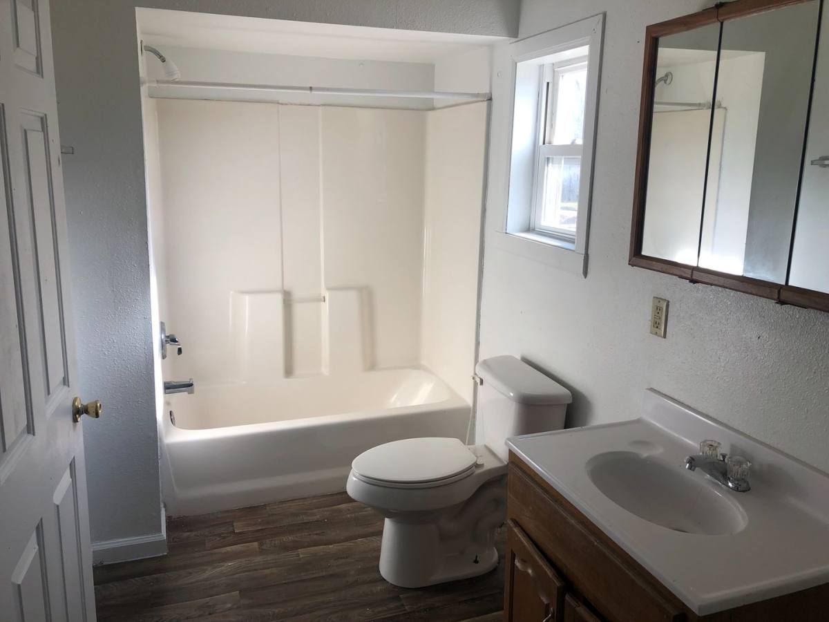 House for rent at 4133 S Lafayette St, Fort Wayne, IN 46806