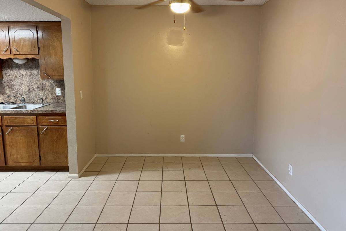 Apartment for rent at 1901 Wenonah Blvd, Wichita Falls, TX 76309