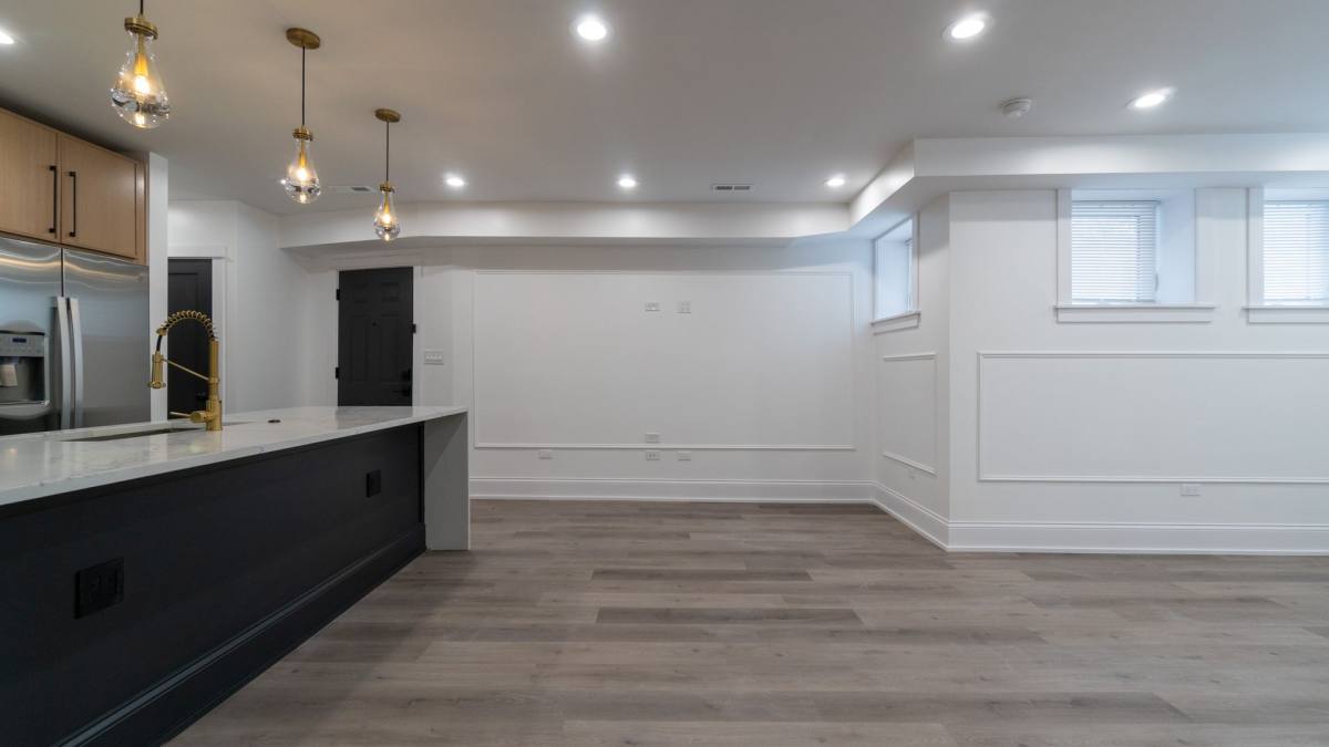 Apartment for rent at 4745 N Beacon - 4747 St Garden, Chicago, IL 60640