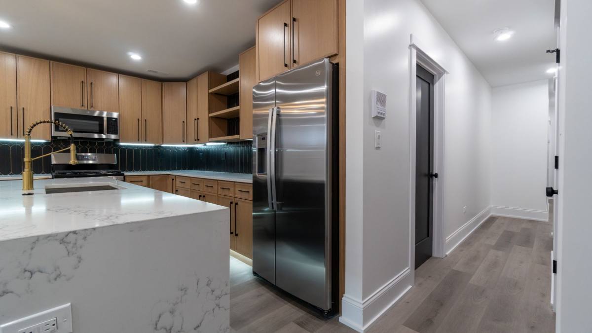 Apartment for rent at 4745 N Beacon - 4747 St Garden, Chicago, IL 60640