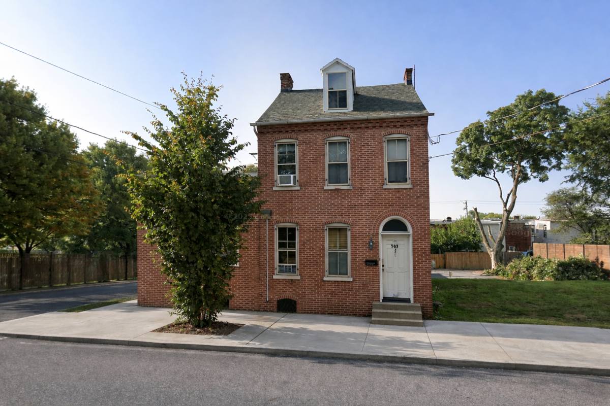 Apartment for rent at 501-503 E Chestnut St, Lancaster, PA 17602