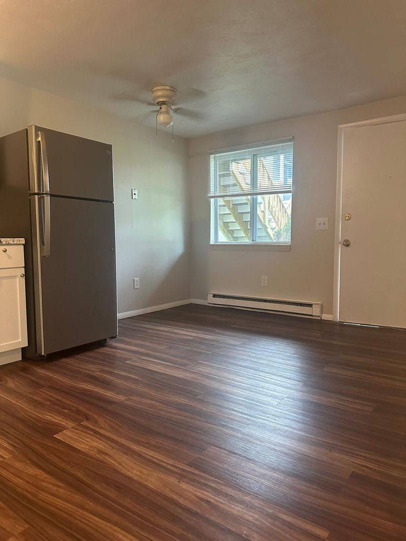 Apartment for rent at 5 Town Beach Rd, Leicester, MA 01524