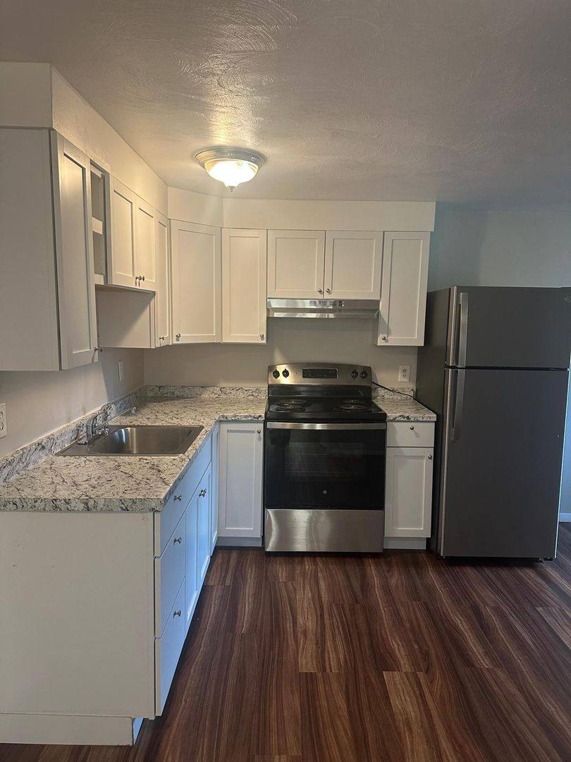 Apartment for rent at 5 Town Beach Rd, Leicester, MA 01524