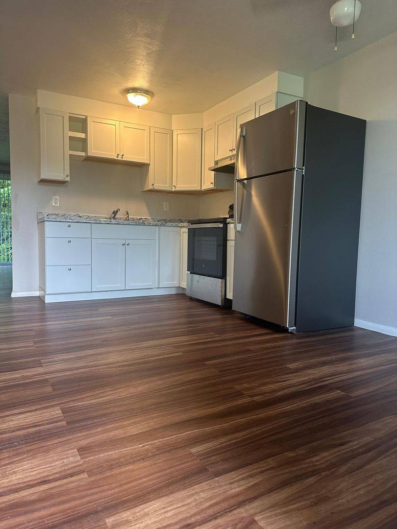 Apartment for rent at 5 Town Beach Rd, Leicester, MA 01524