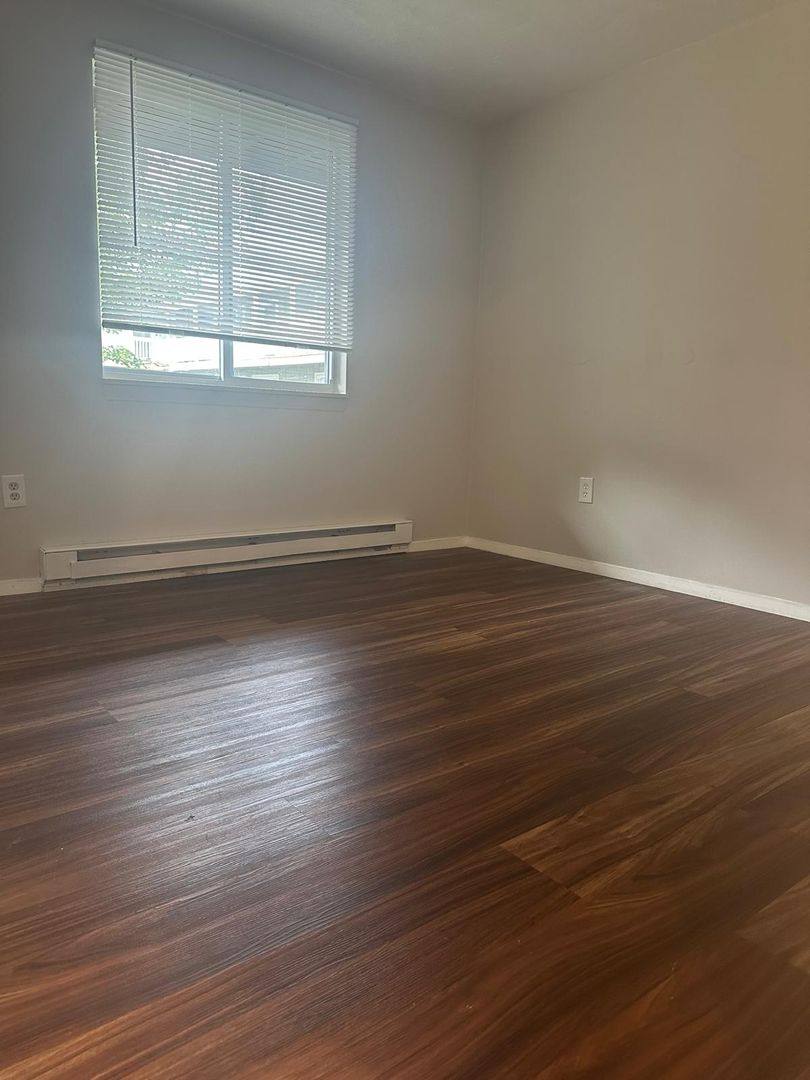 Apartment for rent at 5 Town Beach Rd, Leicester, MA 01524
