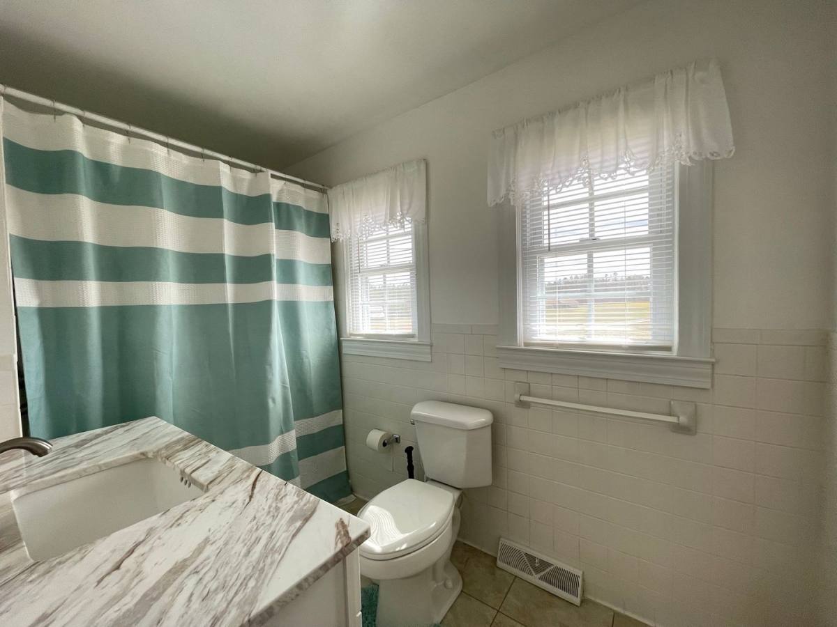 House for rent at 9274 Old Cox Rd, Chase City, VA 23924