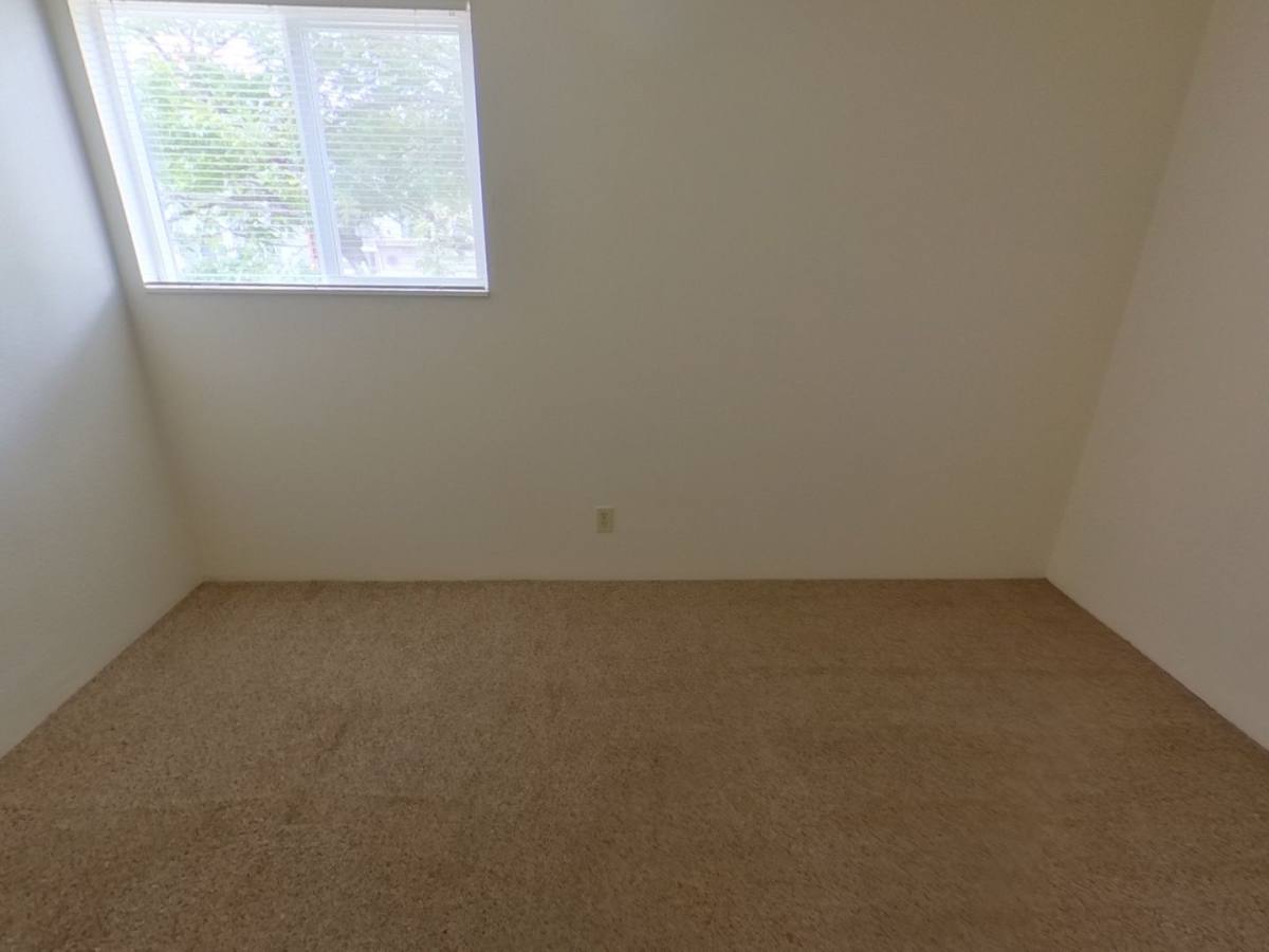Apartment for rent at 502 E 15th Ave, Eugene, OR 97401