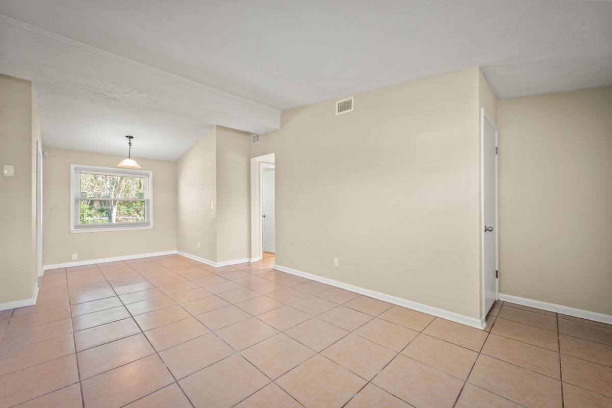 House for rent at 909 Westgate Dr, Jacksonville, FL 32221