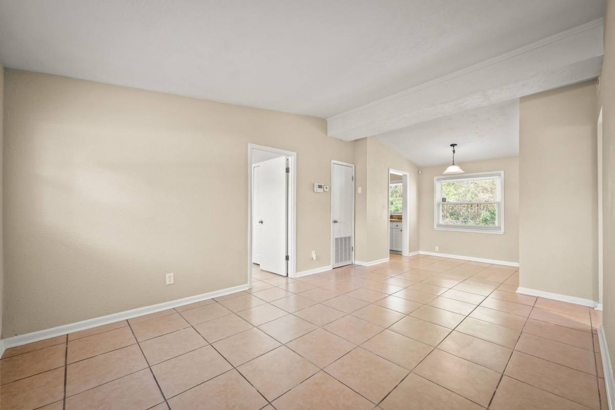 House for rent at 909 Westgate Dr, Jacksonville, FL 32221