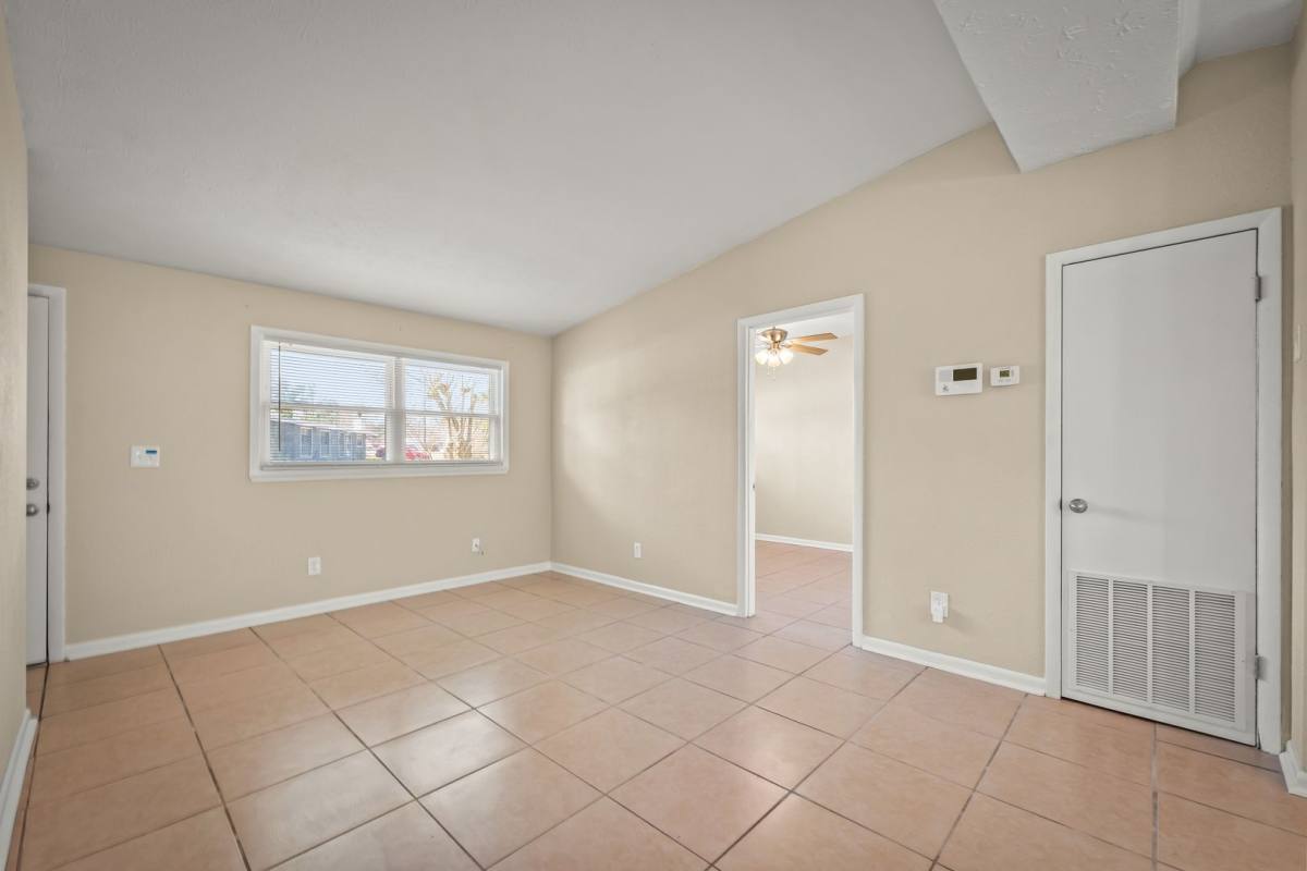 House for rent at 909 Westgate Dr, Jacksonville, FL 32221