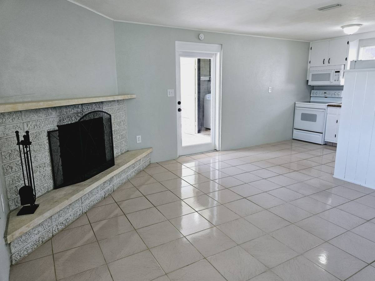 House for rent at 900 Nantucket Rd, Venice, FL 34293