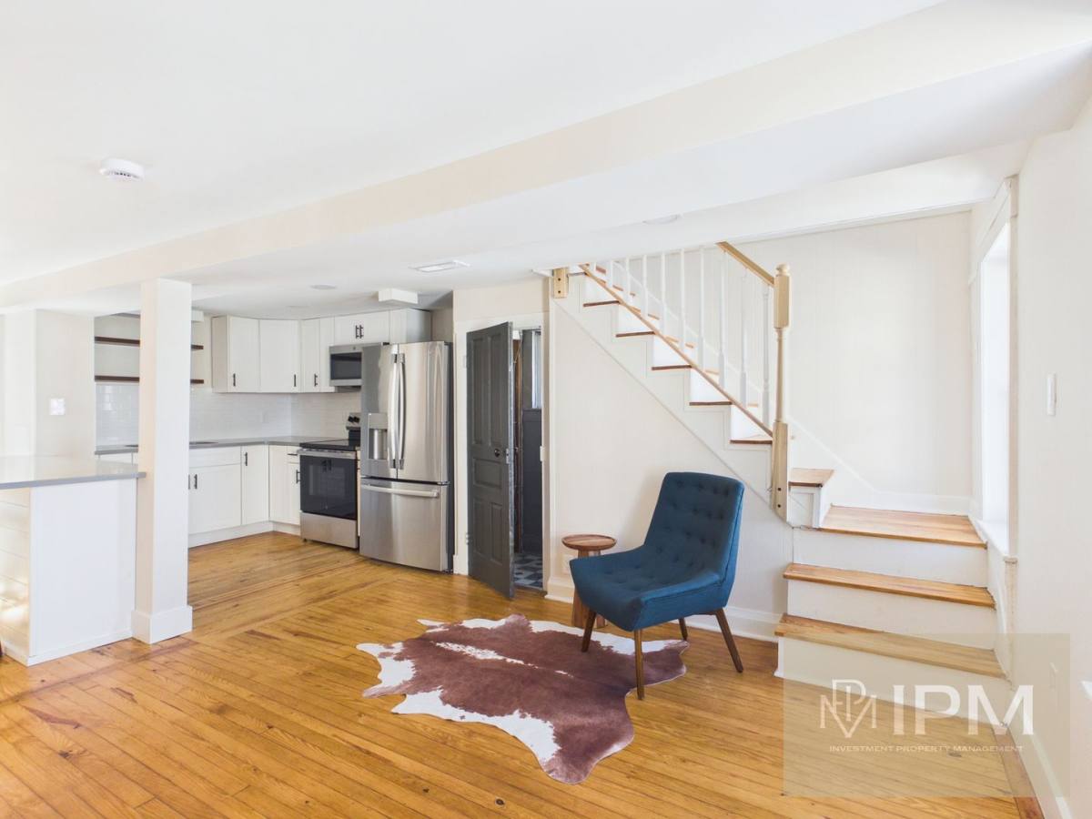 Apartment for rent at 305 W Broadway, Red Lion, PA 17356