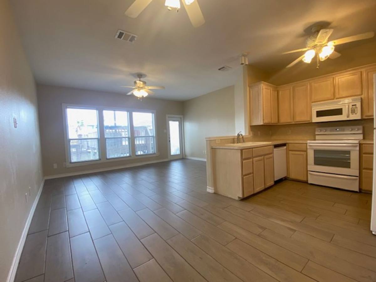 Townhouse for rent at 15433 Seamount Cay Court #A1, Corpus Christi, TX 78418
