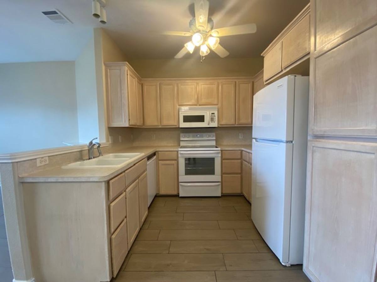 Townhouse for rent at 15433 Seamount Cay Court #A1, Corpus Christi, TX 78418