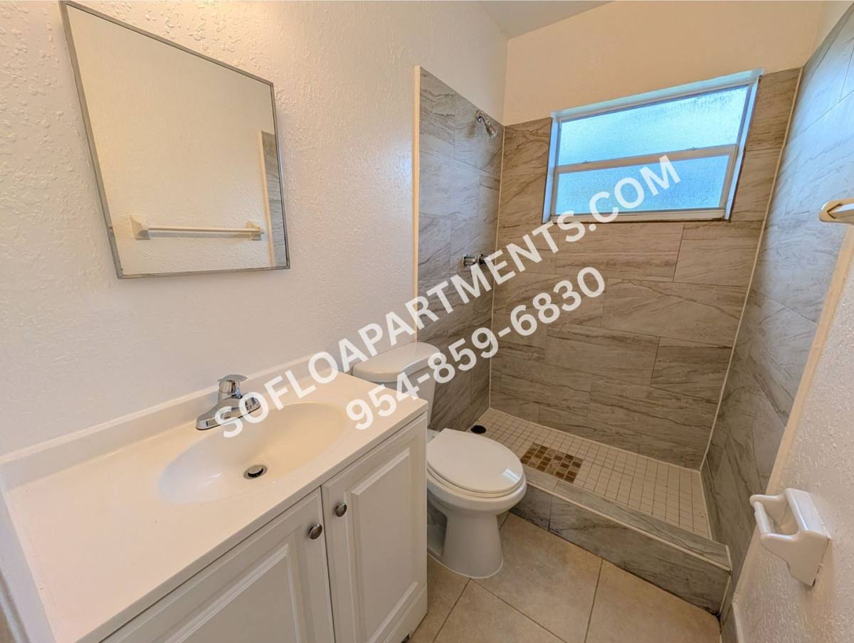 Apartment for rent at 3611 N Dixie Highway, Fort Lauderdale, FL 33334