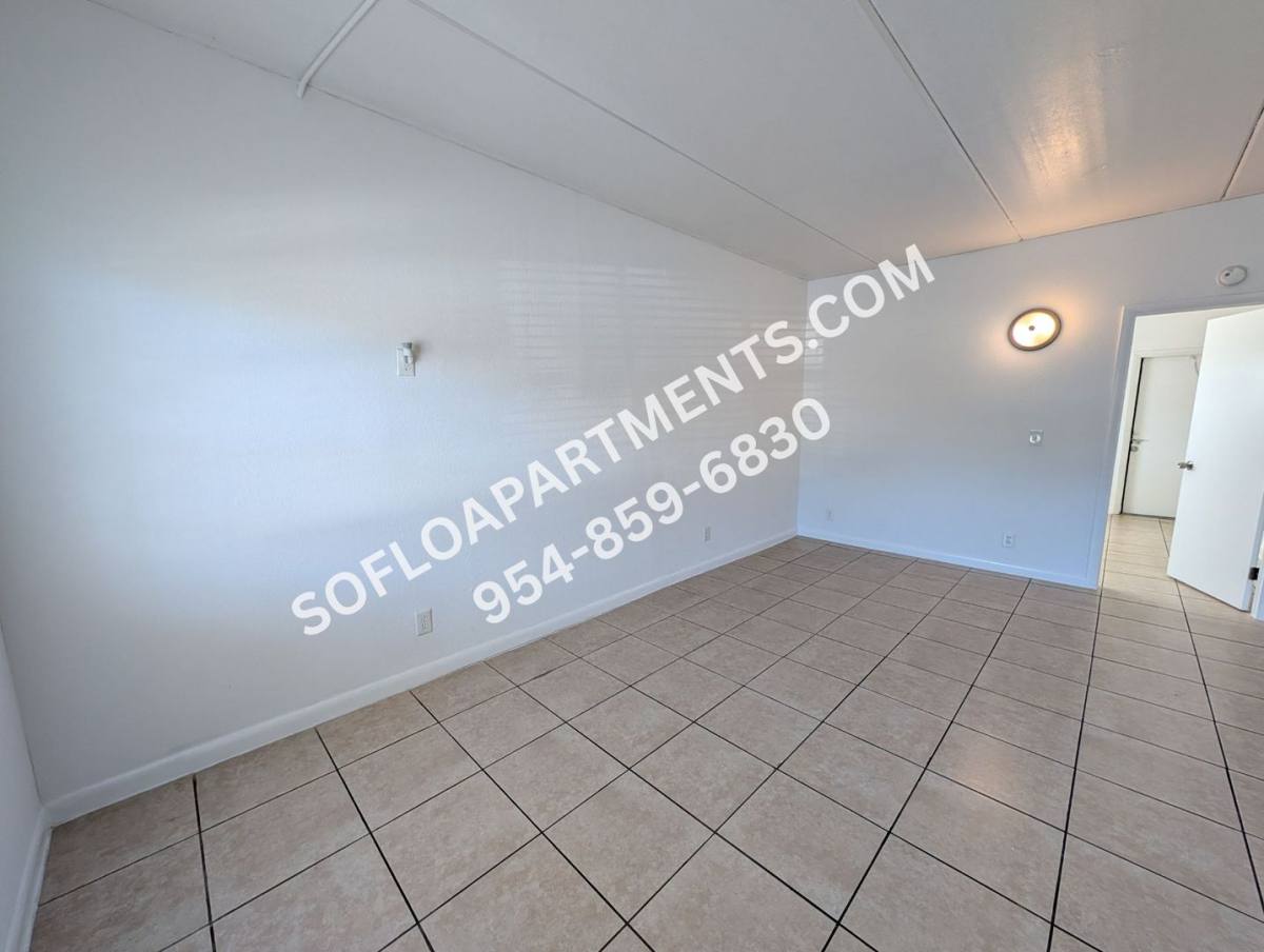 Apartment for rent at 3611 N Dixie Highway, Fort Lauderdale, FL 33334