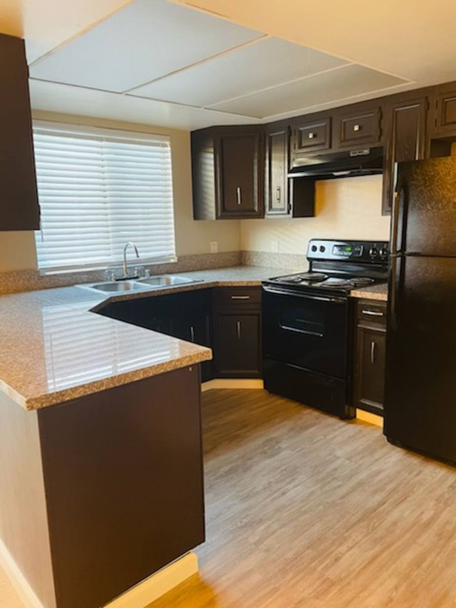 Townhouse for rent at 5324 Fairfax Rd, Bakersfield, CA 93306